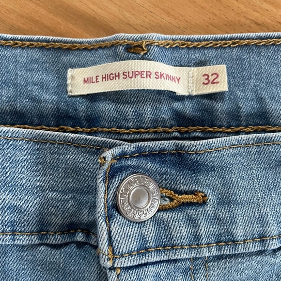 Ladies Levi’s Mile High Super Skinny Jeans - Sz 32 - Picture 3 of 8